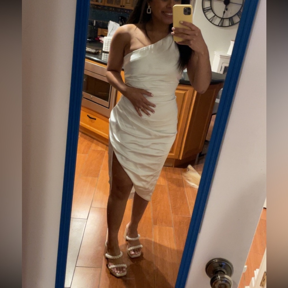 ELLIATT CASSINI DRESS - Picture 2 of 5